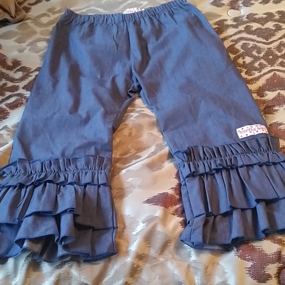 NWOT Ruffle Girl capris - Picture 1 of 4